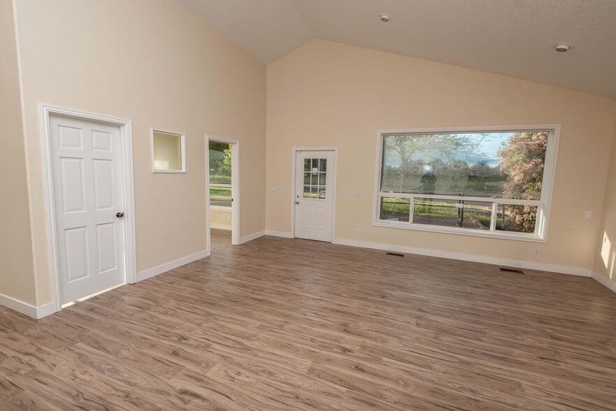 2405 E Baseline St, Cornelius, OR for sale - Building Photo - Image 3 of 5