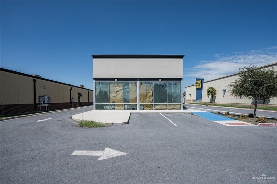 800 S Jackson Rd, McAllen, TX for sale - Building Photo - Image 1 of 1
