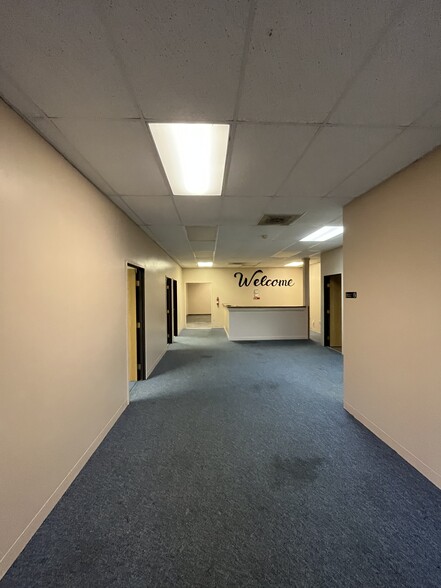 6042-6066 Channingway Blvd, Columbus, OH for lease - Interior Photo - Image 3 of 14