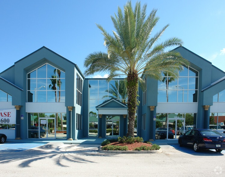 1800 1900 SE Port Saint Lucie Blvd - 1800 1900 SE Port Saint Lucie Blvd Port Saint Lucie FL Building Photo 3 Large