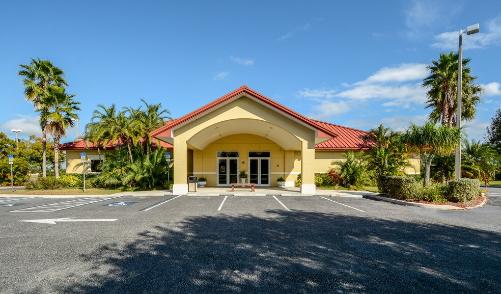 8500 Fruitville Rd, Sarasota, FL 34240 Specialty Property for Sale