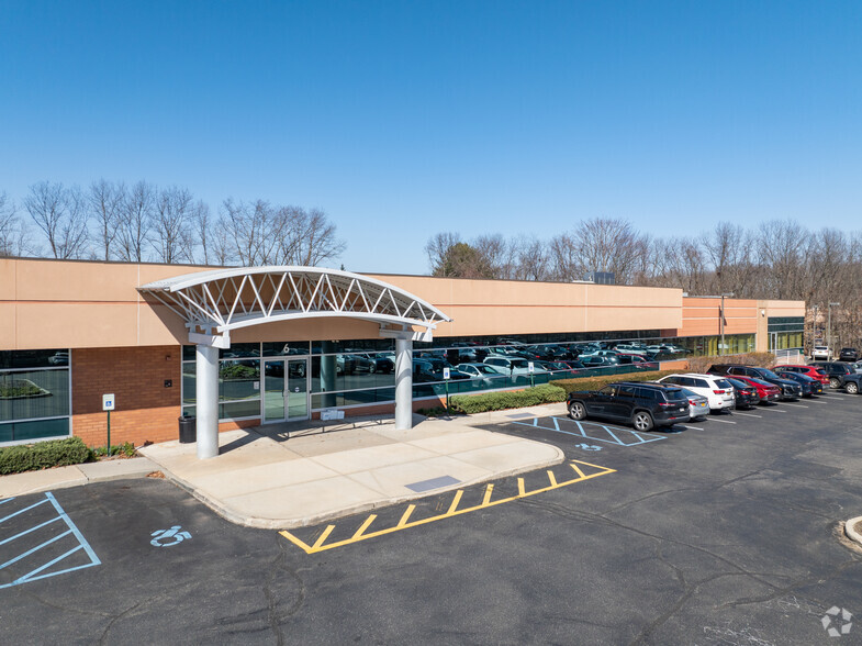 6 Technology Dr, Setauket, NY for lease - Building Photo - Image 1 of 7