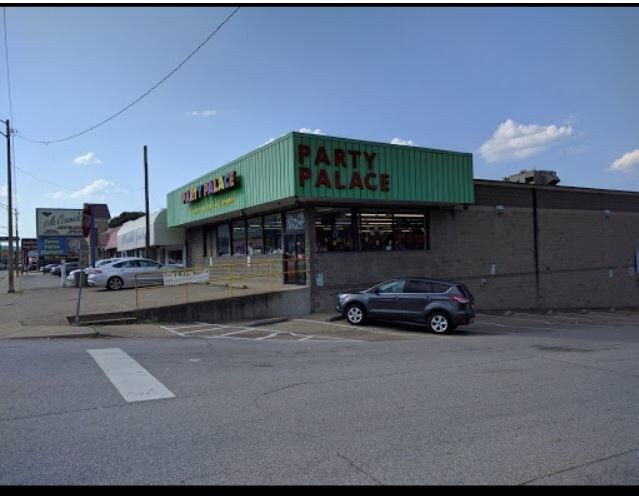 3716 Maccorkle Ave SE, Charleston, WV, 25304 – Retail Space For Lease | www.realcorpinc.com
