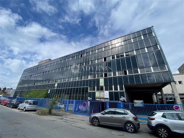Flex in Bagnolet for lease - Building Photo - Image 2 of 2