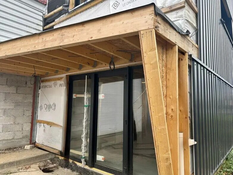 Office in Mont-Saint-Aignan for lease - Building Photo - Image 2 of 8