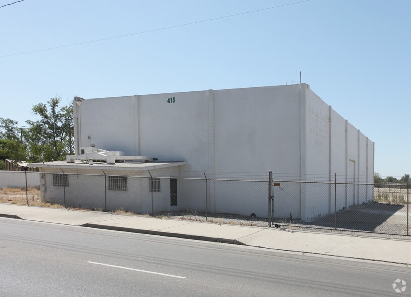 415 W 3rd St, Hanford, CA for sale - Primary Photo - Image 2 of 3