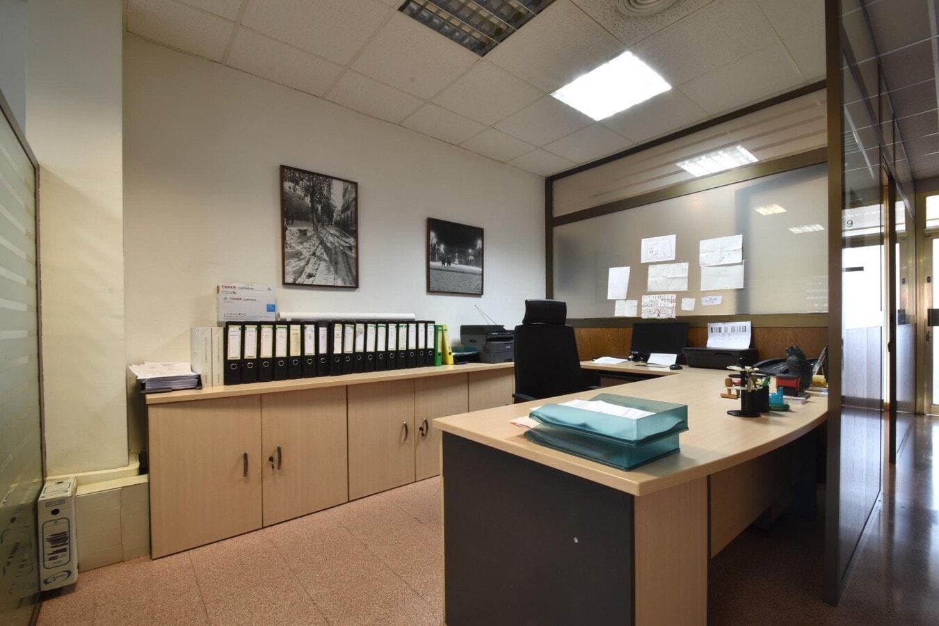 Vilanova i la Geltrú, BAR 08800 - - - Interior Photo - Image 1 of 8