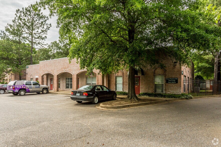 6077 Apple Tree Dr, Memphis, TN for sale - Primary Photo - Image 1 of 1