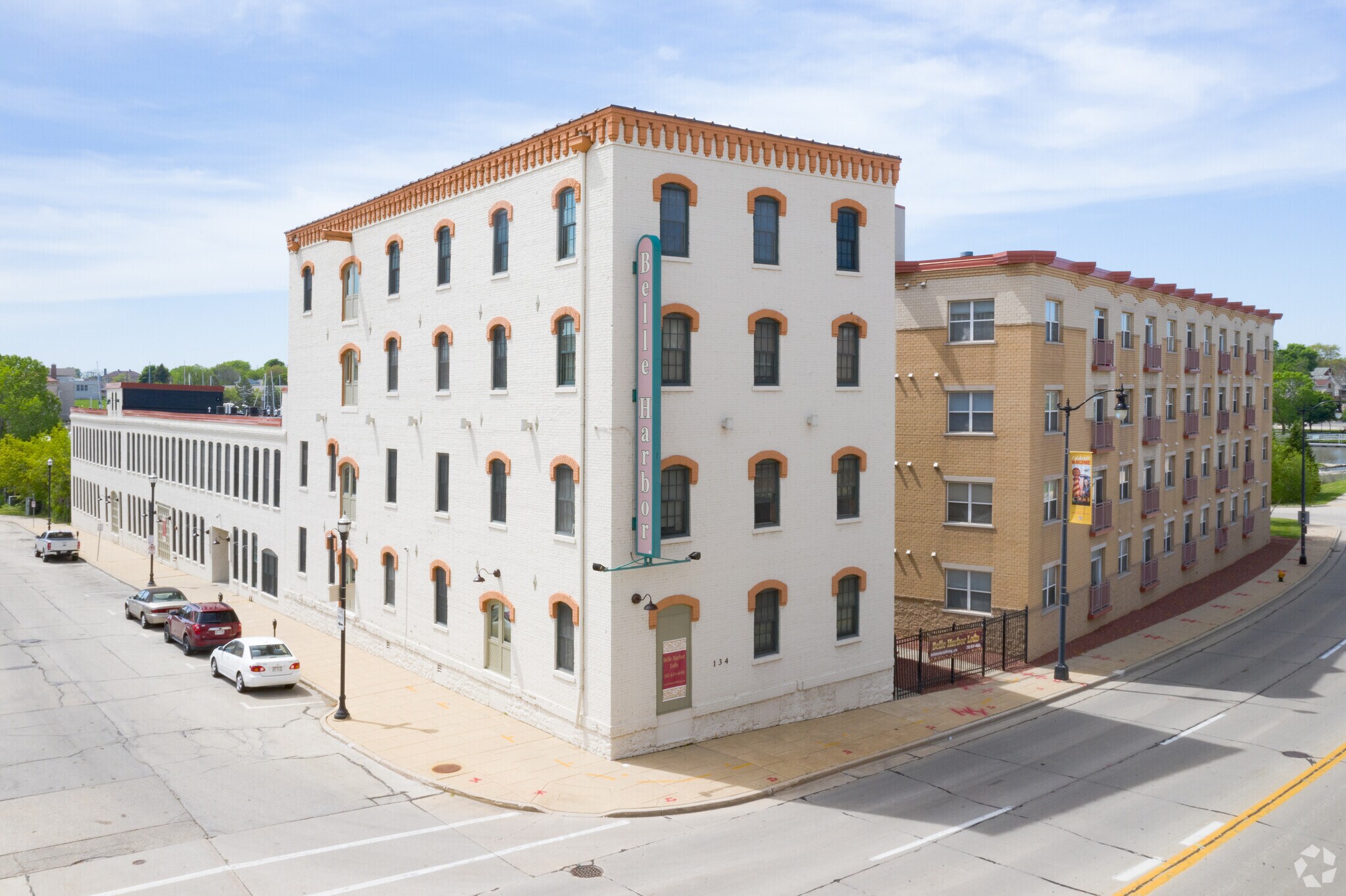 134 Main St, Racine, WI for sale Primary Photo- Image 1 of 1