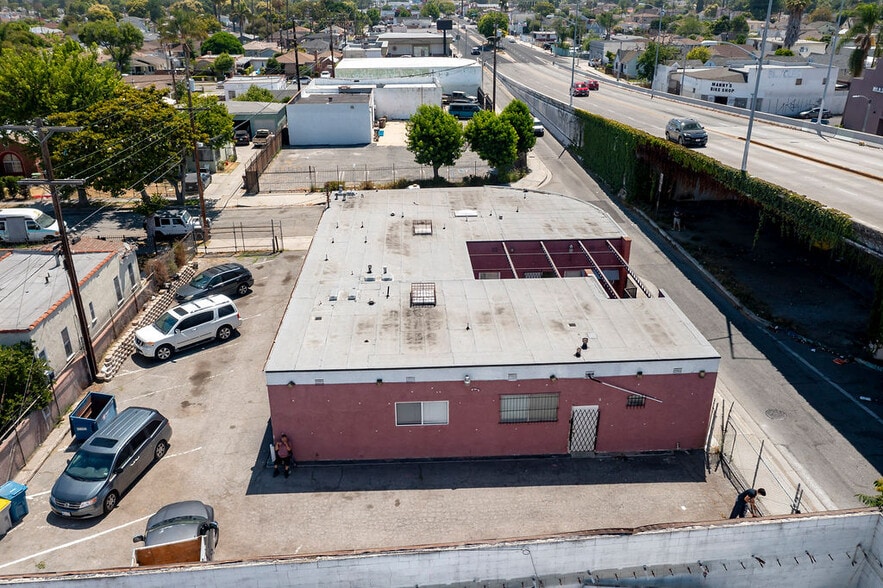 325-329 E Rosecrans Ave, Compton, CA for sale - Building Photo - Image 3 of 14