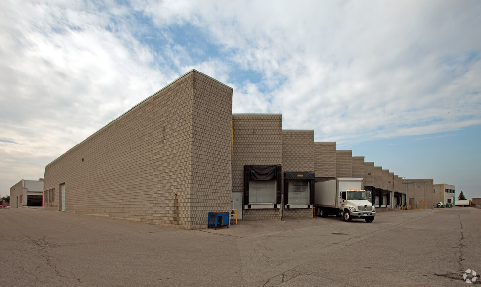 45 W Wilmot St, Richmond Hill, ON for lease - Building Photo - Image 2 of 4