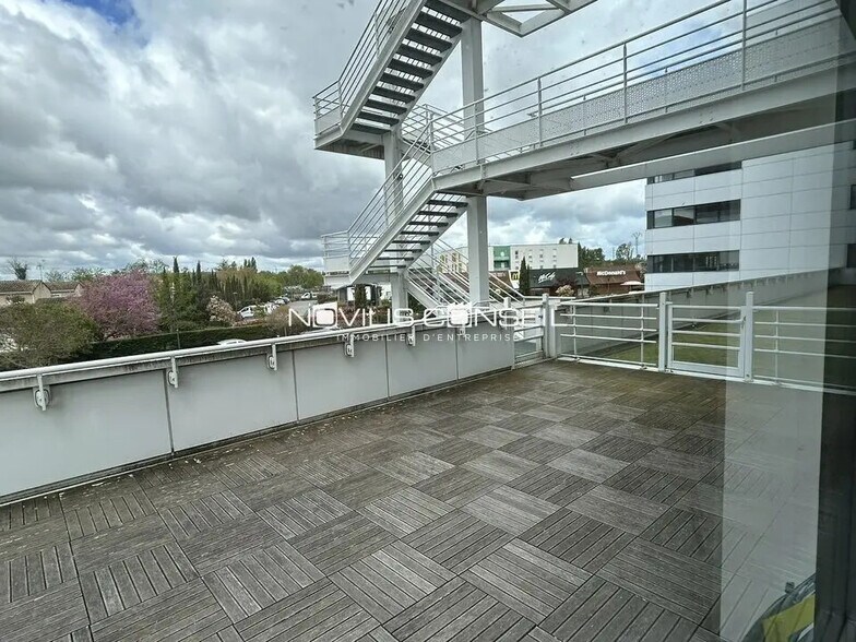 Office in Muret for sale - Building Photo - Image 2 of 5