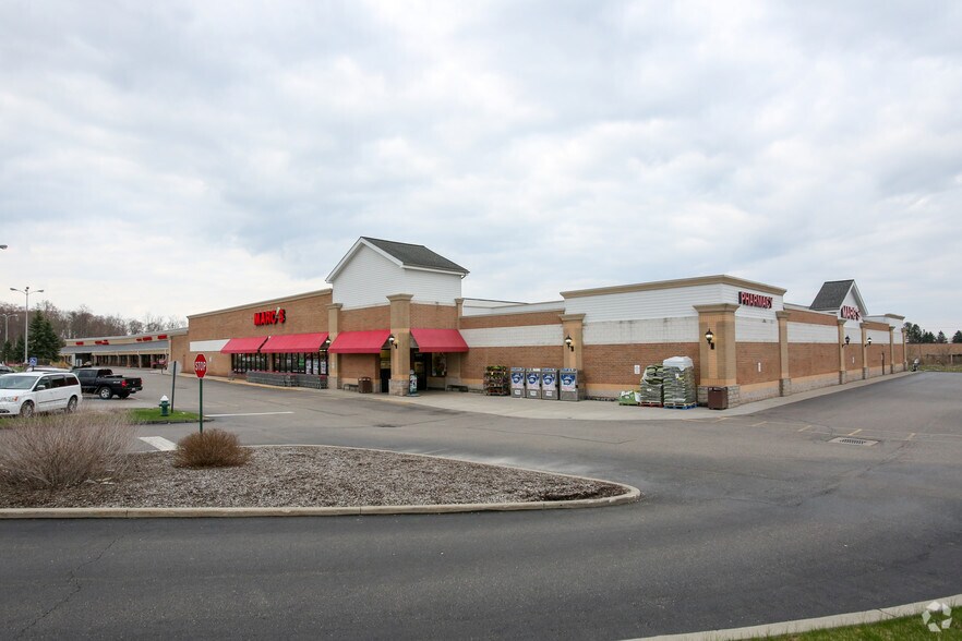 300-360 Aurora Commons Cir, Aurora, OH for sale - Primary Photo - Image 1 of 1