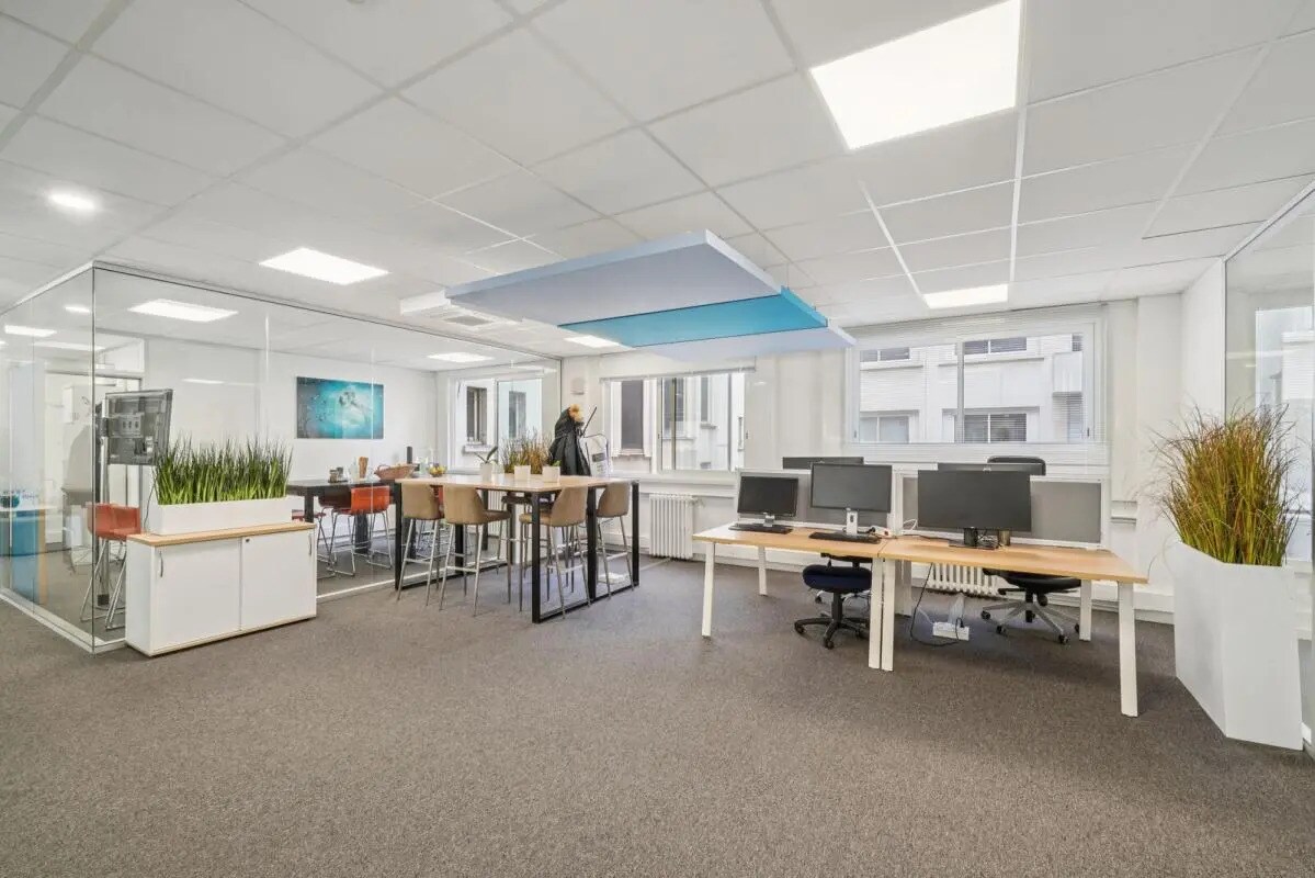 12 Rue De Ponthieu, Paris for lease Interior Photo- Image 1 of 5