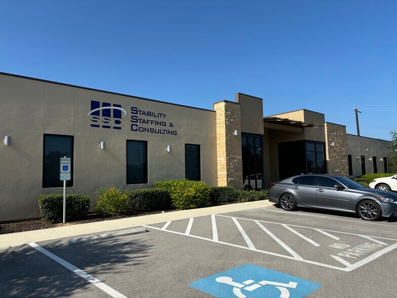 11207 Wild Pine, San Antonio, TX for lease - Building Photo - Image 3 of 6