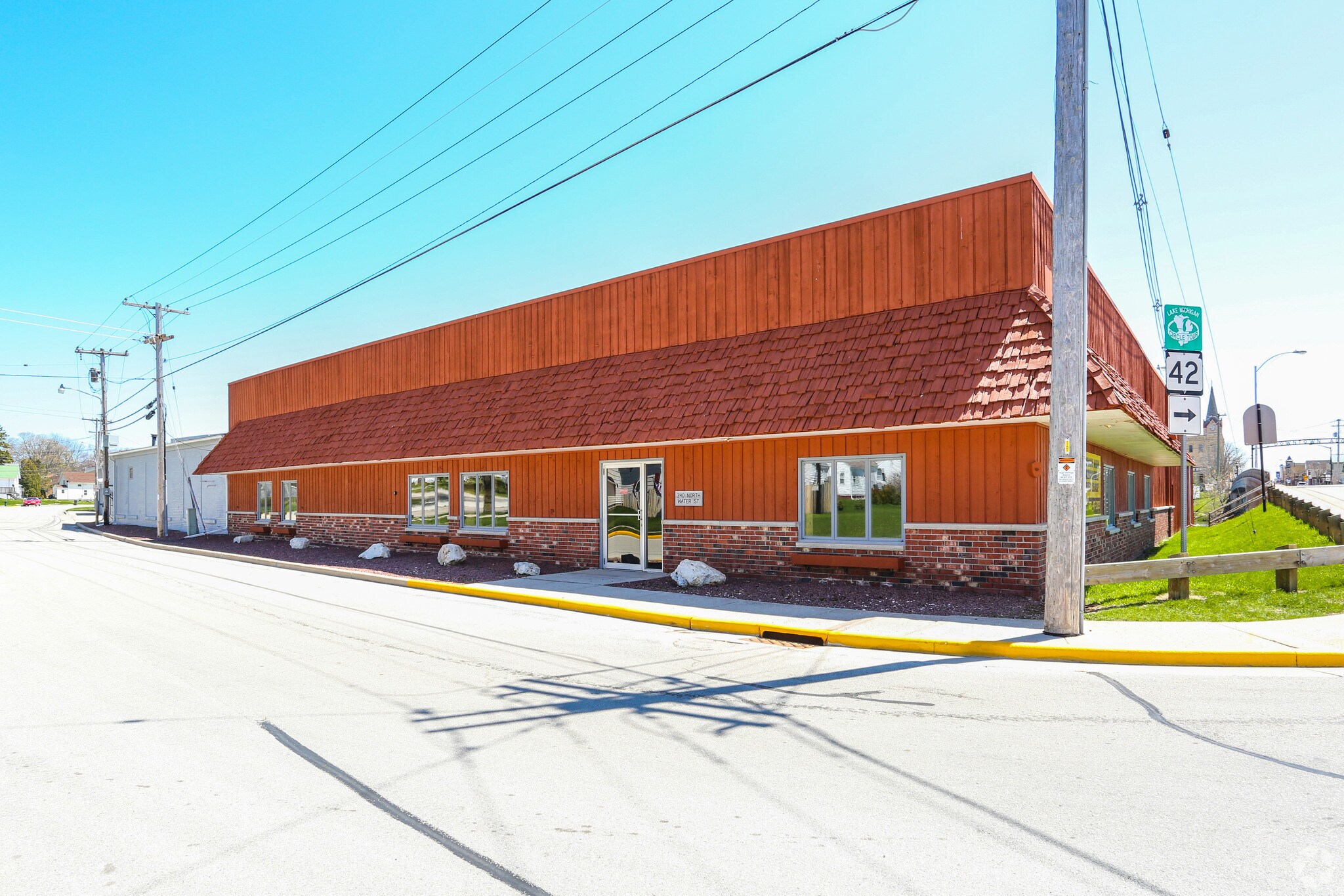 340 N Water St, Algoma, WI for sale Primary Photo- Image 1 of 1