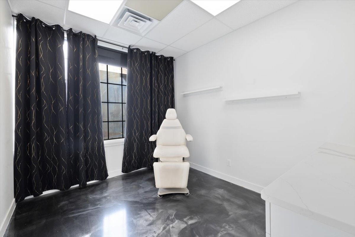 204 S Durbin St, Casper, WY for lease Interior Photo- Image 1 of 13