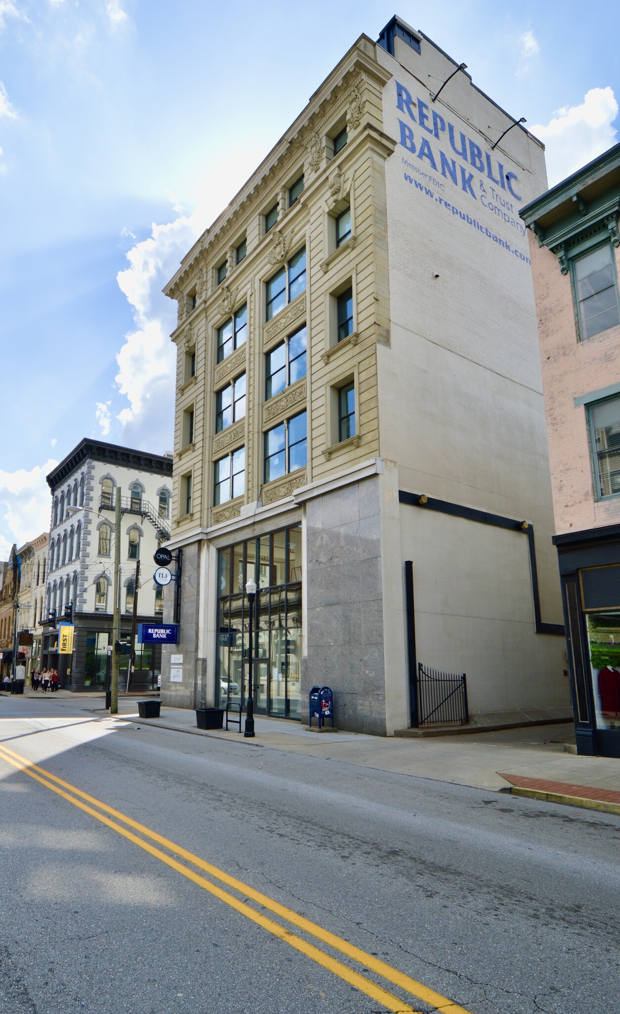 535 Madison Ave, Covington, KY for lease Building Photo- Image 1 of 34