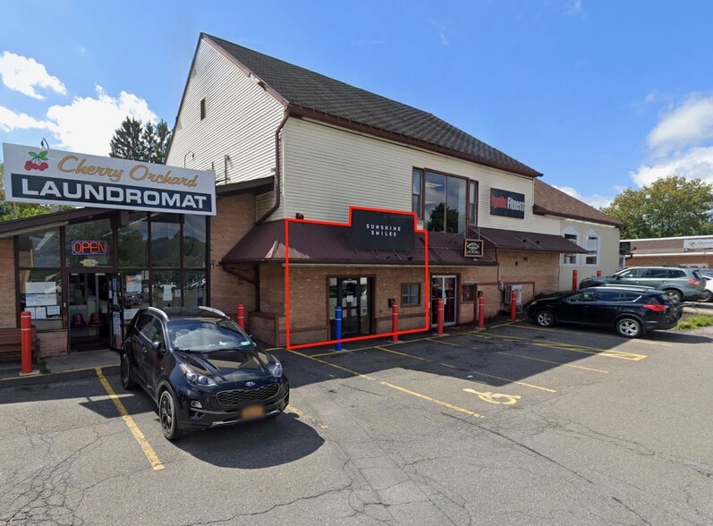 246 Main St, New Paltz, NY for lease - Building Photo - Image 1 of 11