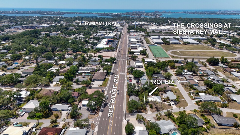 2455 Bee Ridge Rd, Sarasota, FL for sale - Building Photo - Image 3 of 19