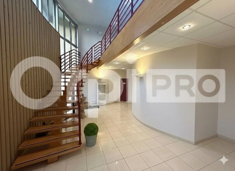 Flex in Gometz-le-Châtel for sale - Interior Photo - Image 3 of 13