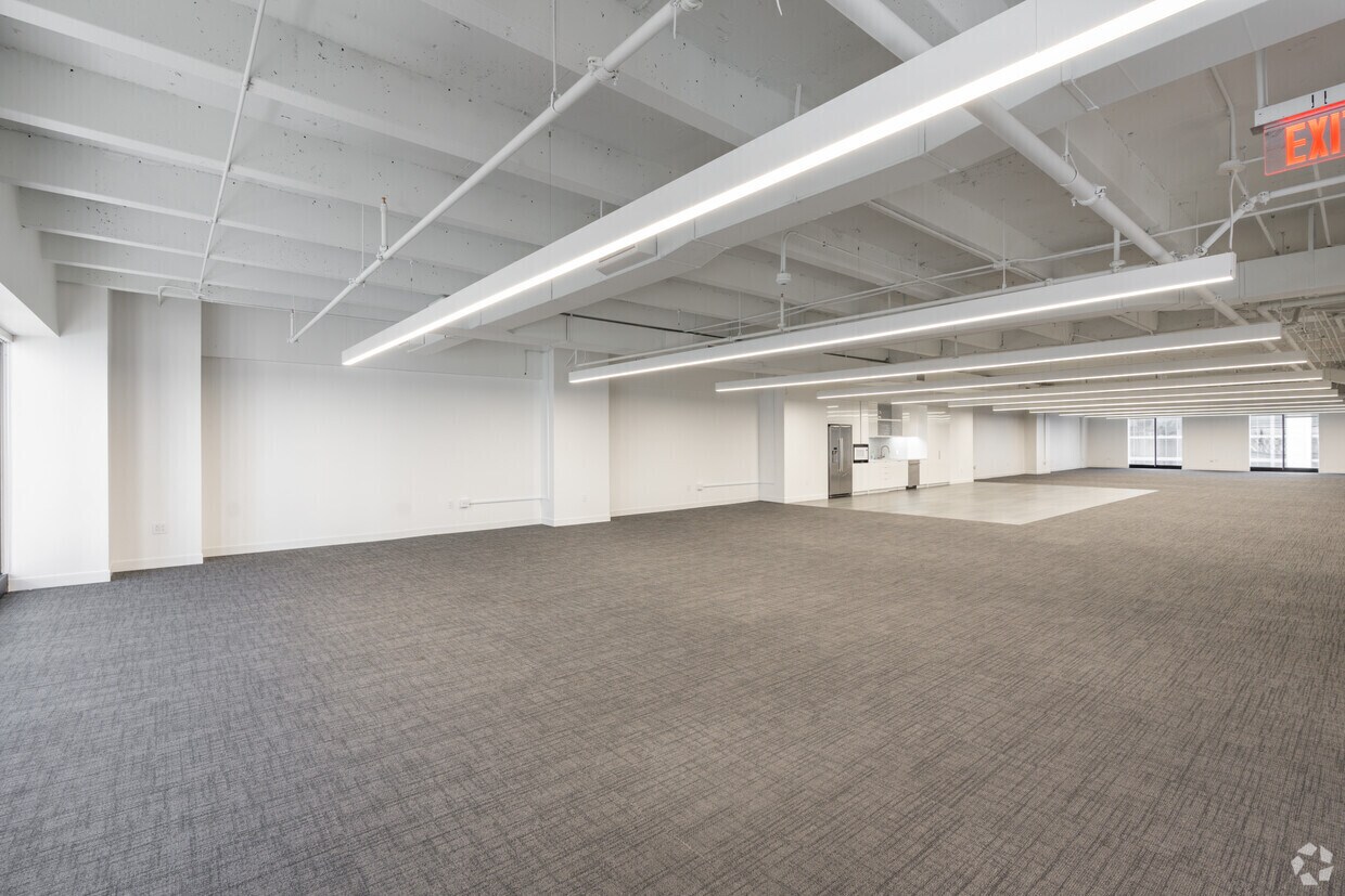 44 W Flagler St, Miami, FL for lease Interior Photo- Image 1 of 3