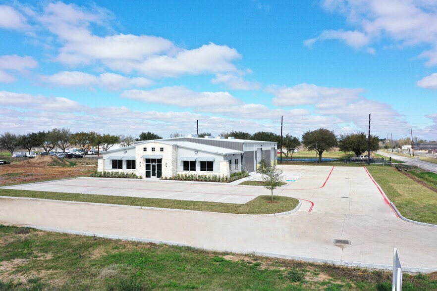 4121 Katy Hockley Rd, Katy, TX 77493