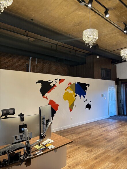 2-40 Bridge Ave, Red Bank, NJ for lease - Interior Photo - Image 3 of 6