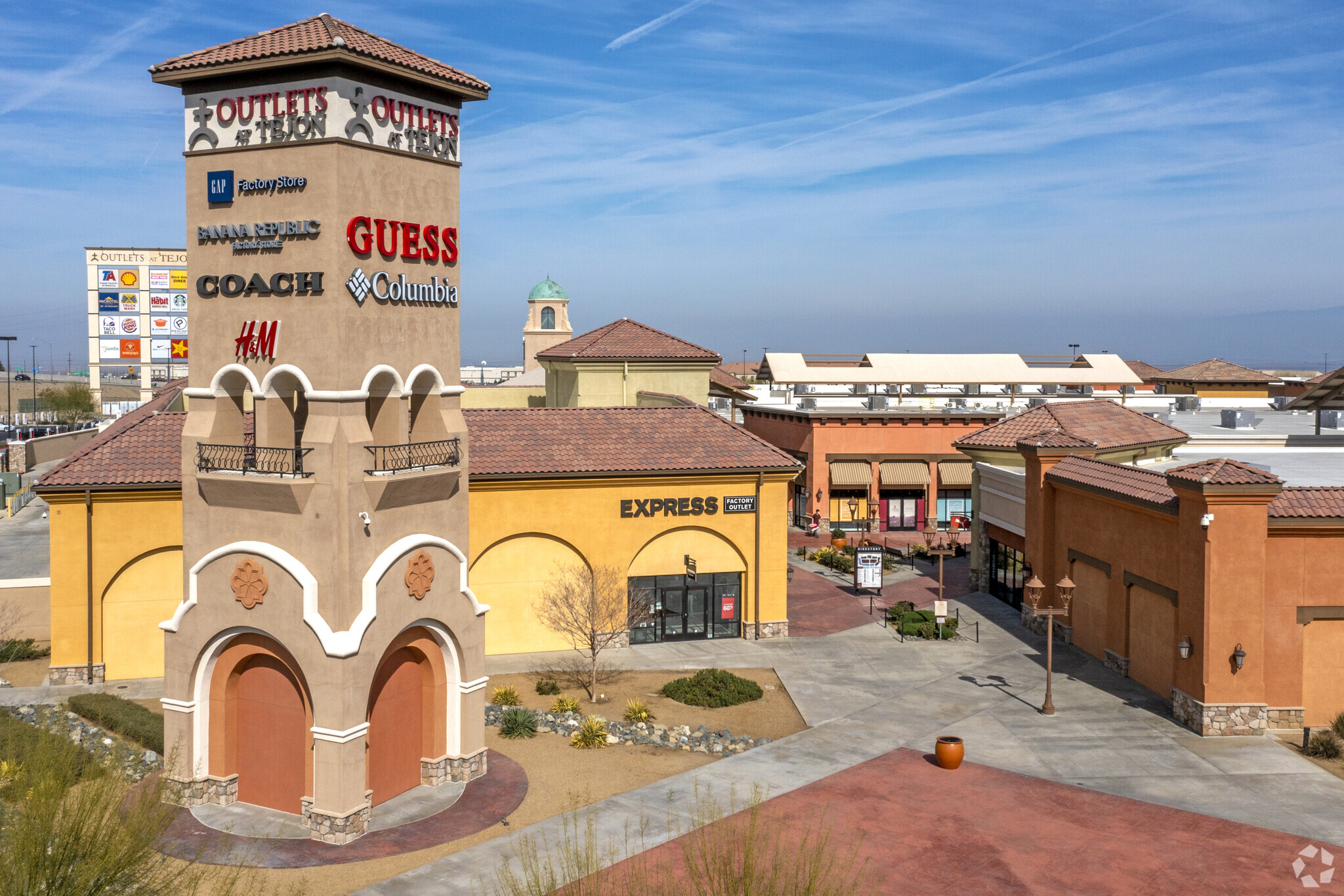 5701 Outlets At Tejon Pky, Arvin, CA for lease Building Photo- Image 1 of 8