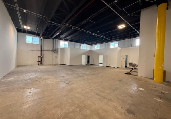 2300-2340 W 8th Ave, Hialeah, FL for lease - Building Photo - Image 3 of 28