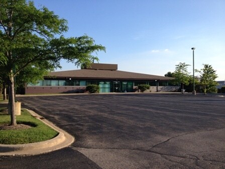 2575 W Algonquin Rd, Algonquin, IL for sale Primary Photo- Image 1 of 1