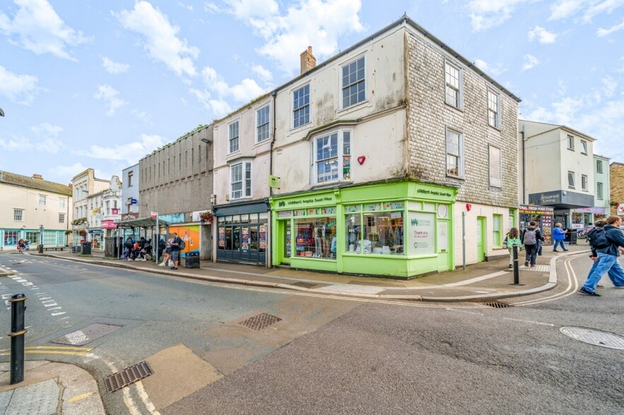 12 Victoria Sq, Truro for sale - Building Photo - Image 2 of 10