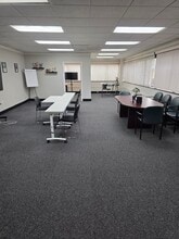 6001 Cochran Rd, Solon, OH for lease Interior Photo- Image 2 of 3