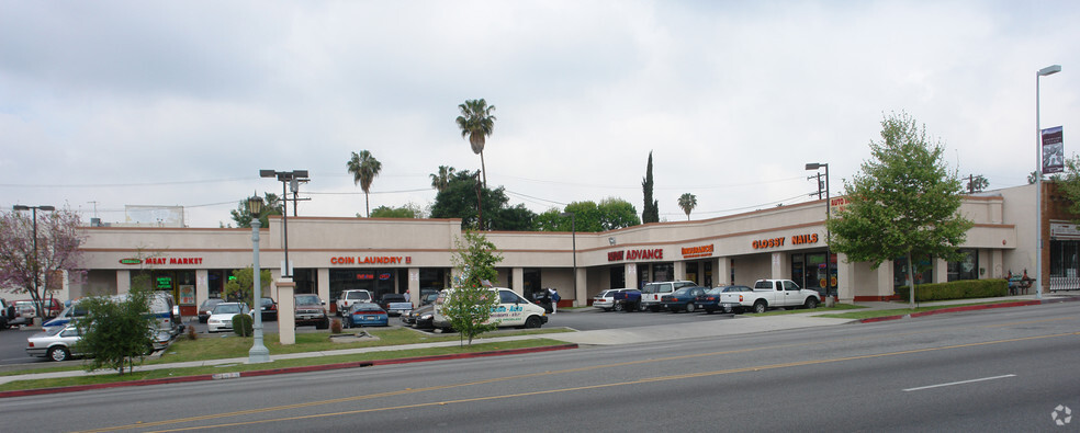 1369-1397 N Lake Ave, Pasadena, CA for lease - Primary Photo - Image 3 of 4