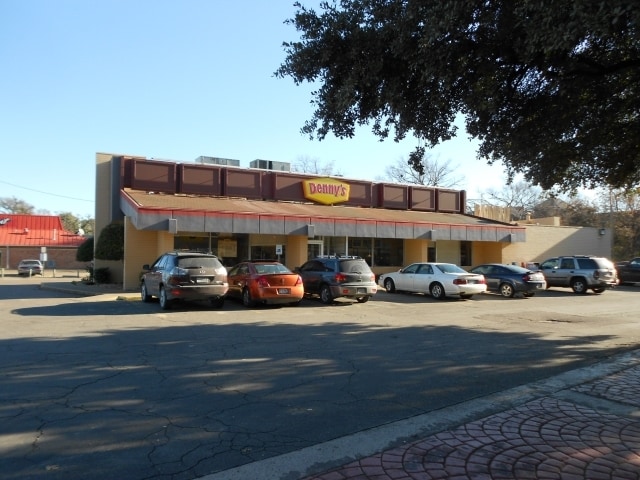 1100 S 9th St, Waco, TX for lease Primary Photo- Image 1 of 6