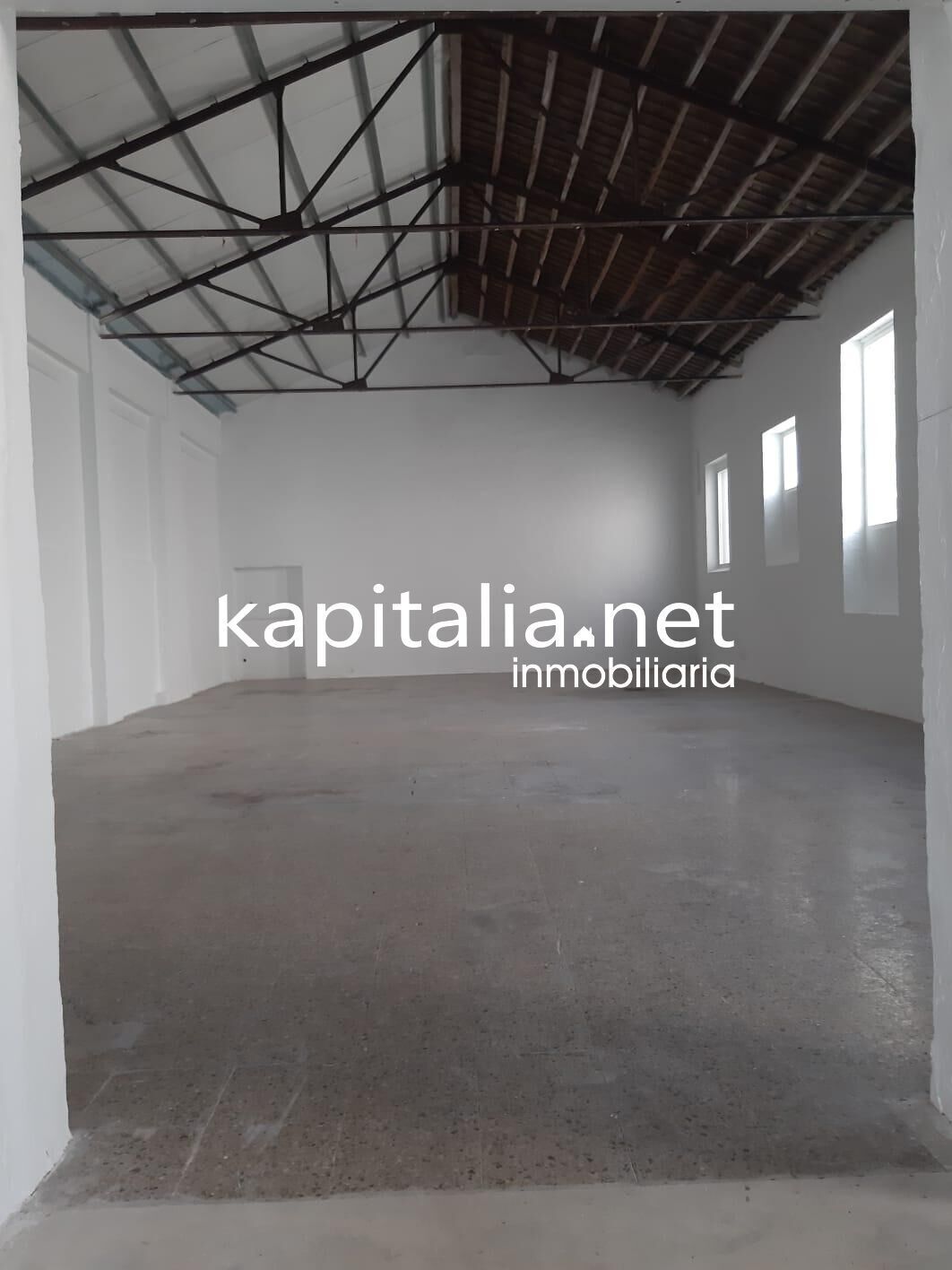 Industrial in Bocairent, Valencia for lease Building Photo- Image 1 of 4