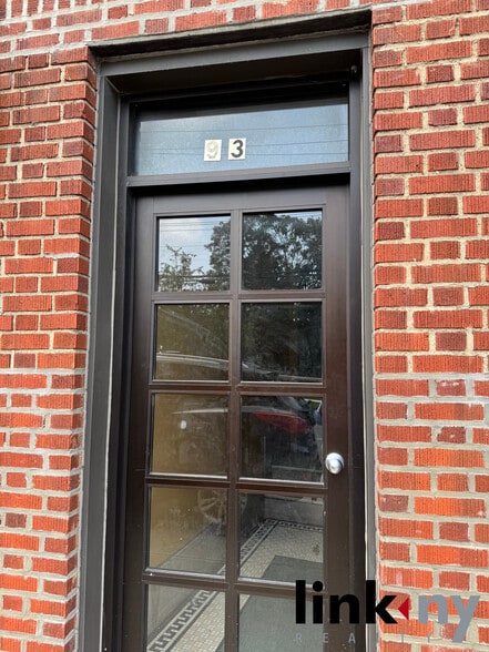 93 E 233rd St, Bronx, NY for sale - Building Photo - Image 3 of 16