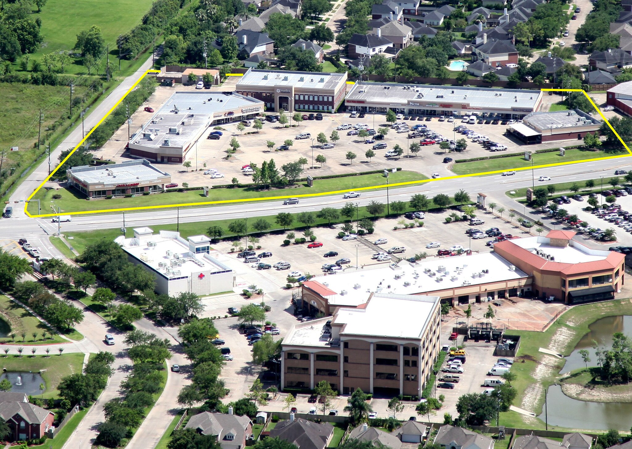 9330 W Broadway St, Pearland, TX for sale Primary Photo- Image 1 of 1