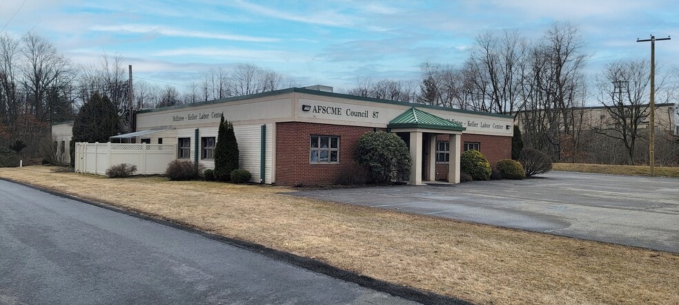 32 Line St, Dunmore, PA for sale - Primary Photo - Image 1 of 14