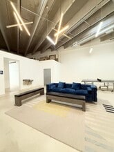 350-370 NE 75th St, Miami, FL for lease Lobby- Image 2 of 11