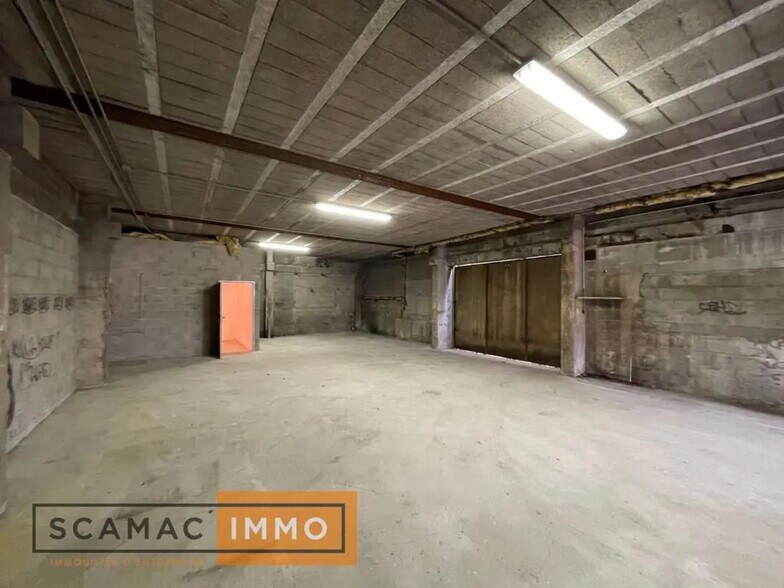 Flex in Étampes for sale - Building Photo - Image 3 of 5