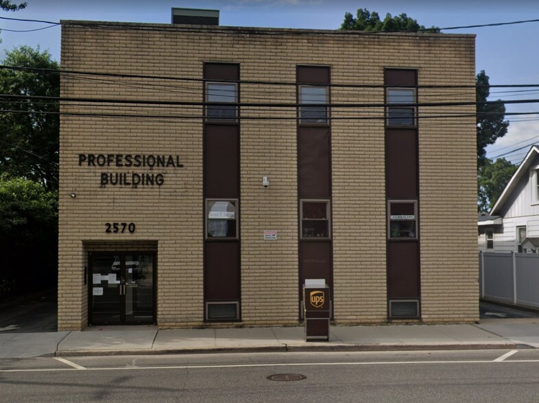 2570 N Jerusalem Rd, East Meadow, NY for lease - Building Photo - Image 1 of 9