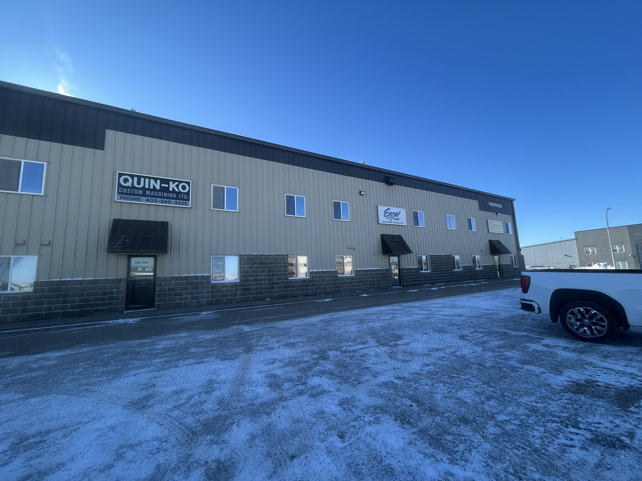 201 Clearview Dr, Red Deer County, AB for lease Building Photo- Image 1 of 23