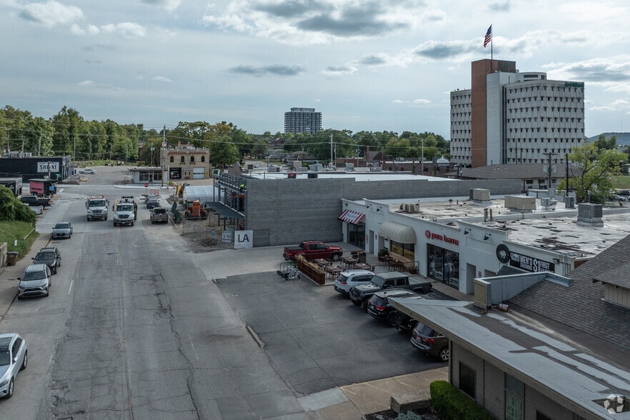 1738 S Boston Ave, Tulsa, OK for lease - Building Photo - Image 2 of 5