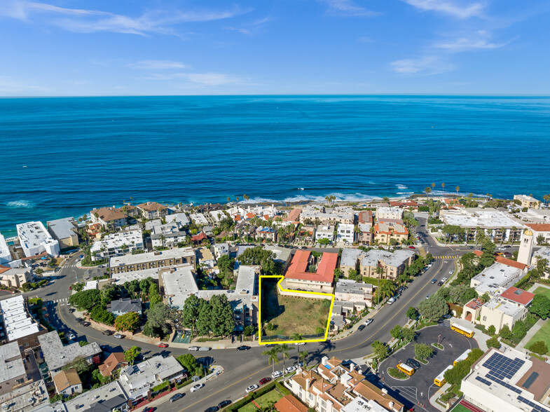 7570 La Jolla Blvd, La Jolla, CA for sale - Aerial - Image 1 of 1