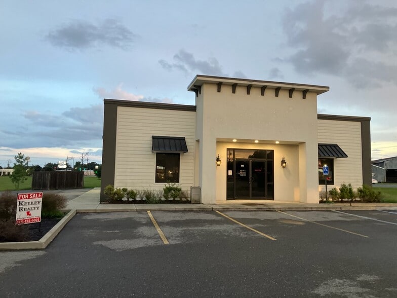 3645 Front St, Winnsboro, LA for lease - Building Photo - Image 1 of 1