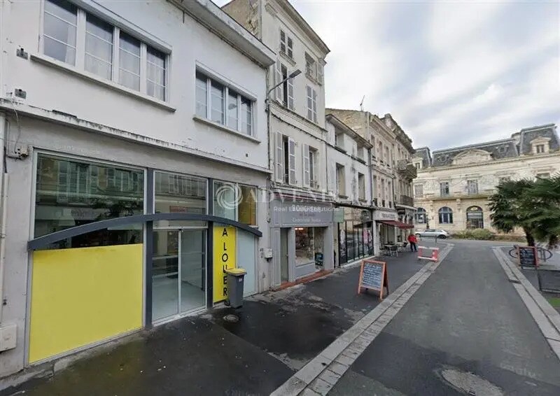 Retail in Rochefort for lease Building Photo- Image 1 of 2