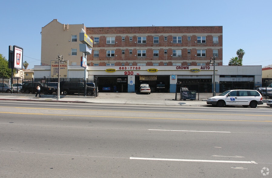 930 N Vermont Ave, Los Angeles, CA for lease - Building Photo - Image 2 of 3