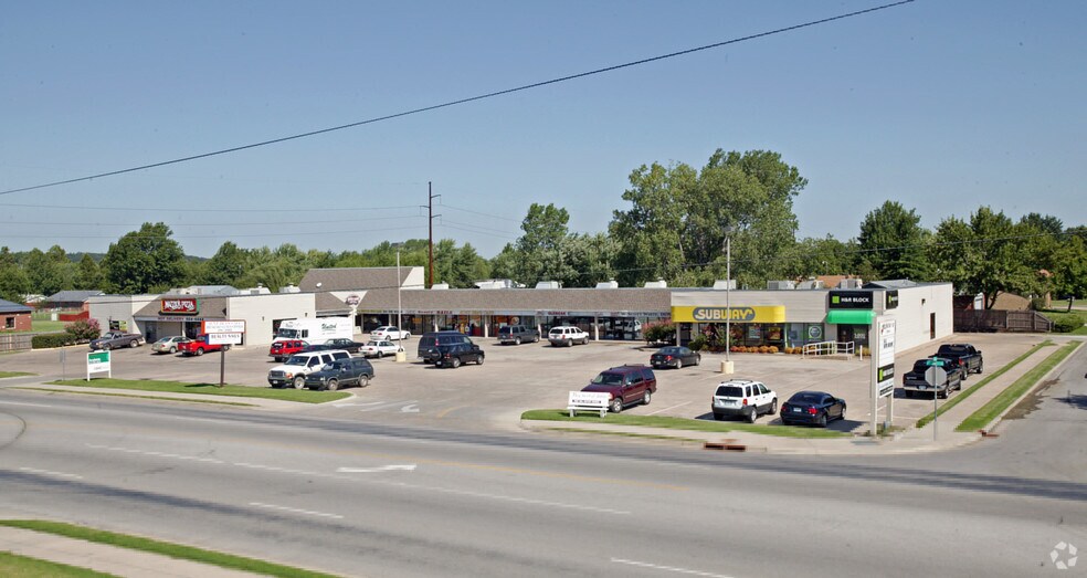 519 E 141 St, Glenpool, OK for lease - Other - Image 2 of 3