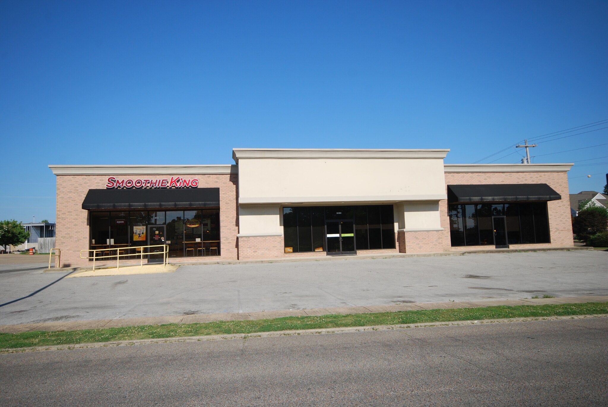 241 Stonebridge Blvd, Jackson, TN for sale Building Photo- Image 1 of 1